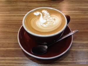 Melbourneはカフェがとても多く、みんなcoffeeをよく飲みます。どのお店もとてもおいしいです。